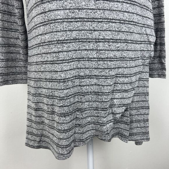 Andree by Unit Sweater Women Small Grey Striped 3/4 Sleeve Lightweight V-Neck - Picture 7 of 14